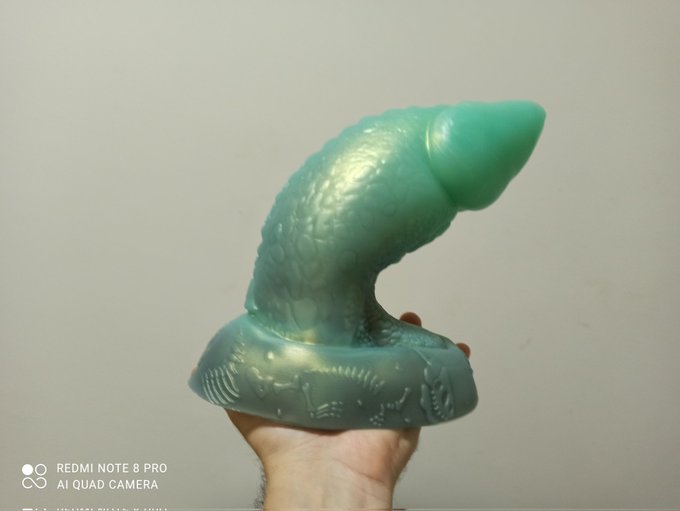 Dizem que alguns aromas remetem a sensa??es...

E nada melhor pra remeter felicidade do que um toy novinho