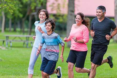 AboutKidsHealth's tweet photo. Teens can learn both positive and negative behaviours from their parents through observation. This means you can help your teen learn positive #stress or #pain coping strategies by using these strategies yourself. Learn more: https://t.co/Eb7Ojr2Q9X #Coping #PositiveCoping https://t.co/x3DUCs0FX8