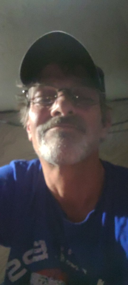 Billy66191646's tweet photo. @nottterin I'm NOT very shy, but I need a haircut. Lol https://t.co/M0TX4TGSXx
