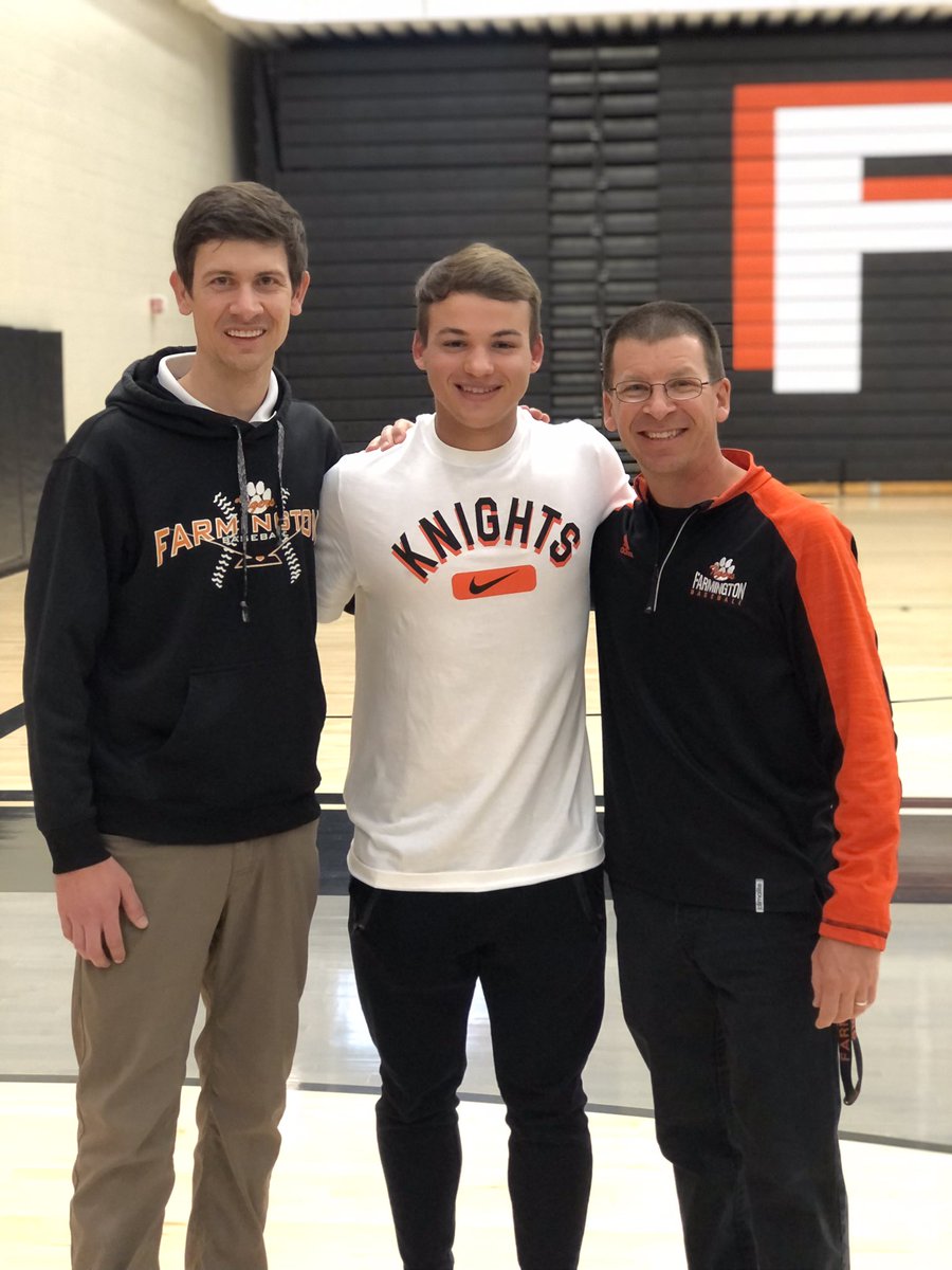 kkconrad6's tweet photo. So happy we could enjoy the morning with @drewrc24 as he signed his NLI to Wartburg College this morning. So proud of your hard work and dedication to both your academics and baseball. Can’t wait to enjoy the next chapter with you.
@_FHSBaseball @WartbrgBaseball @FarmingtonPower https://t.co/X7Yb0ScNxr