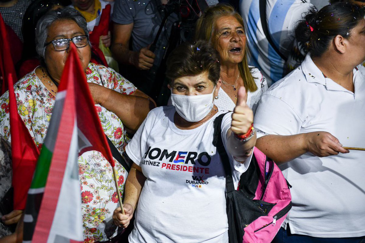 alitomorenoc's tweet photo. ¡Cada vez son más los ciudadanos que se dan cuenta que el PRI es el partido de los resultados, ya lo han vivido y saben que no les vamos a fallar! ¡Vamos fuerte con @HomeroMartinezC, próximo Presidente Municipal de Lerdo! 💪🏼 https://t.co/m8arsJHFE9