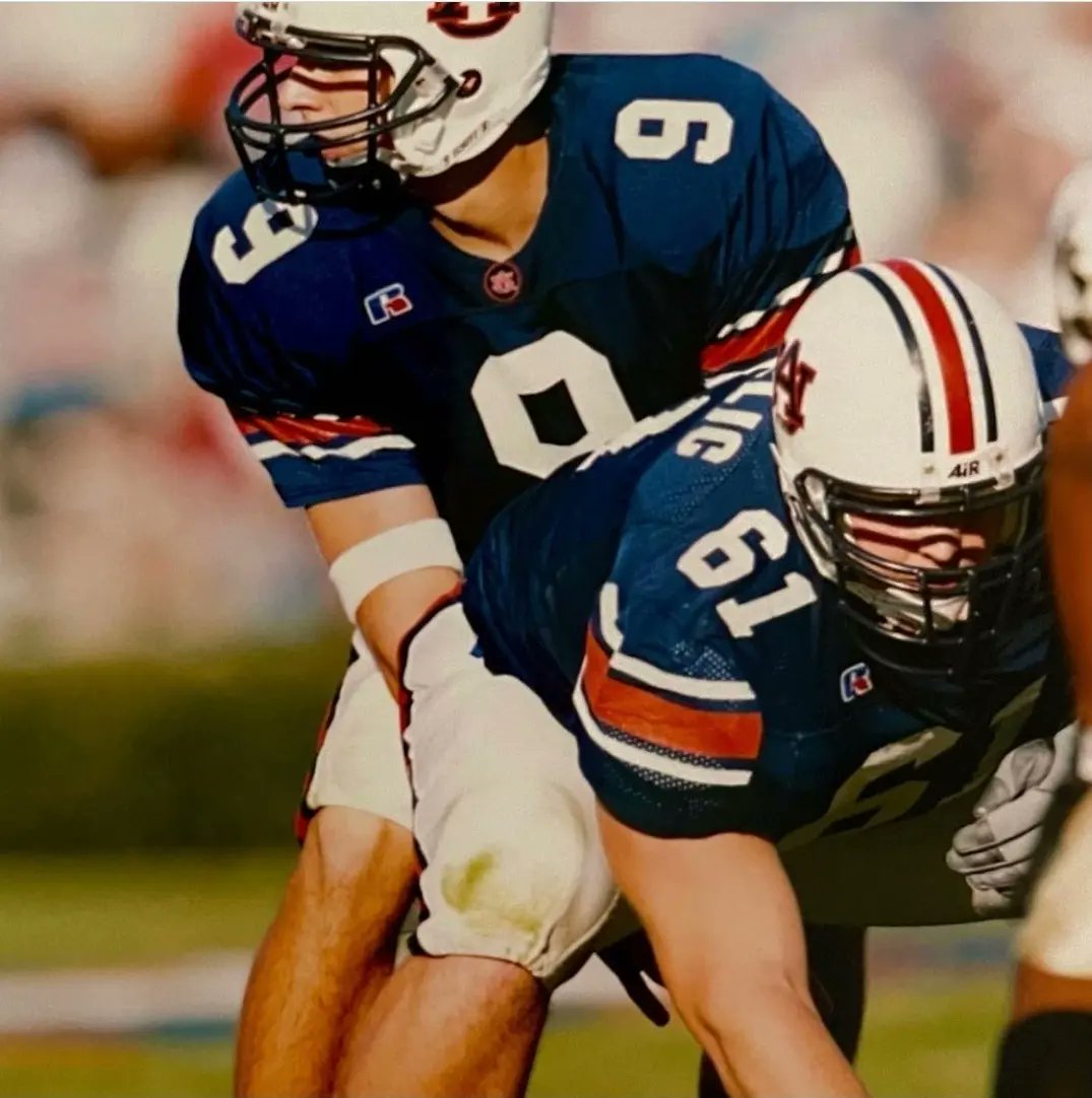 AuburnLegends's tweet photo. Today, we lost a good one, you fought the good fight, sir … #RIPJeffKlein #AuburnMan #AGreatFatherHusbandCoach #KleinStrong #FlyHigh9

Please donate https://t.co/8UgOI7TSiP

#rp @colecubelic #WarEagle https://t.co/tiAHkUmH77