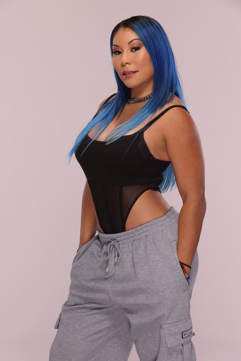 JustDerty's tweet photo. I miss seeing @MiaYim in the ring on tv but at least I can catch her on @Twitch every day. The big homie @RealKeithLee is a lucky man. #Yimitless #WomanCrushWednesday https://t.co/d9XmBSMPrk