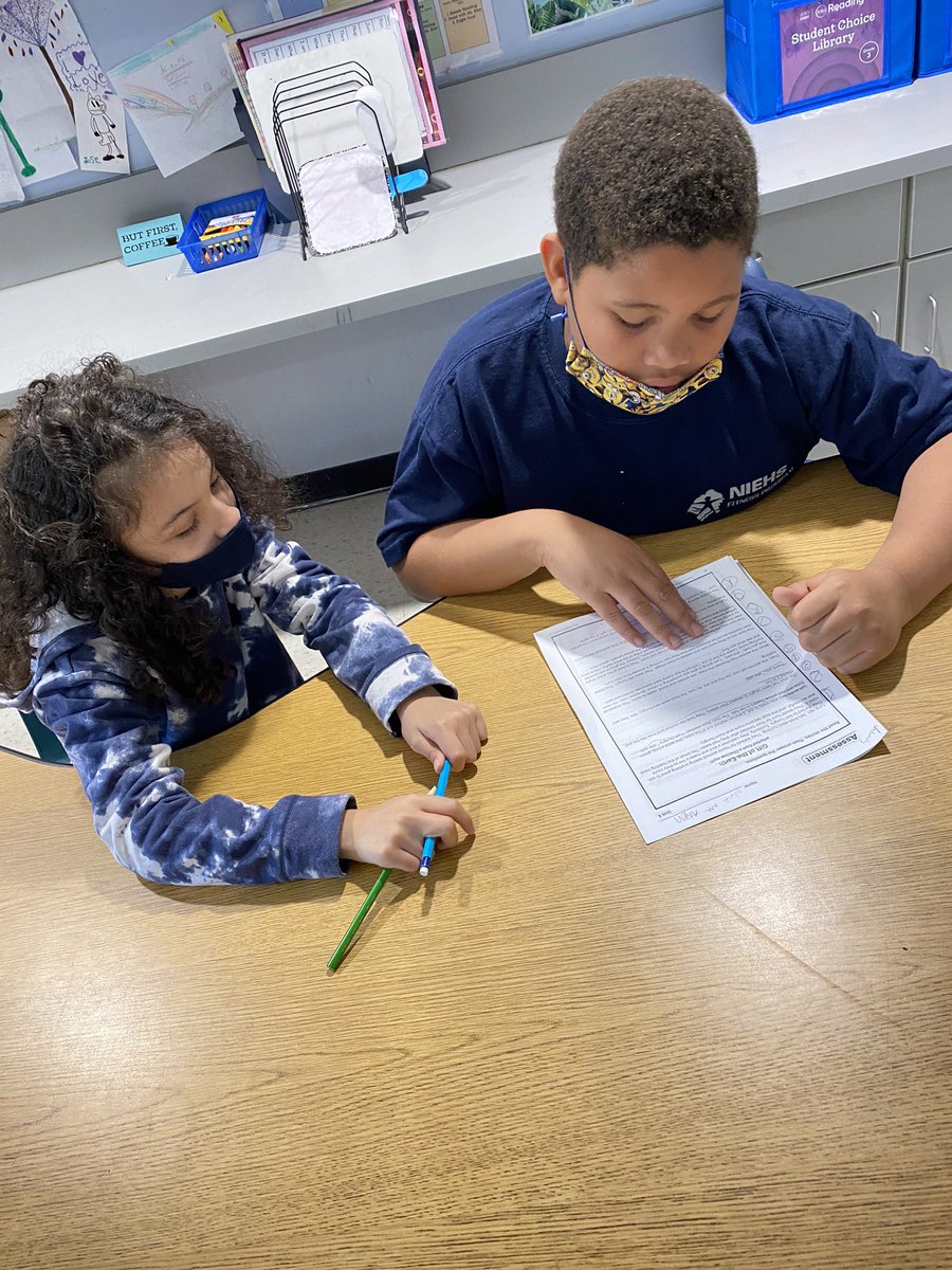natarmistead's tweet photo. Us 3rd graders are getting a jumpstart on our EOG prepping #wegotthis ���� @ApWhitaker @hannaeducates @Kim__Petersen https://t.co/aCq9KTx827