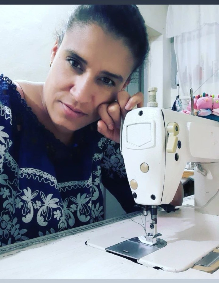 sergescbr's tweet photo. Twitter, haz tu magia 💫
Denuncio a la estafadora 'Andrea Blandón', oriunda de Caldas Antioquia la cual, engañó a mi mamá con un supuesto emprendimiento de unos bolsos por valor de anticipo de $150.000 que a la fecha no ha recibido ni tiene la educación de negociar
🧵 https://t.co/oSQtXX8G8D
