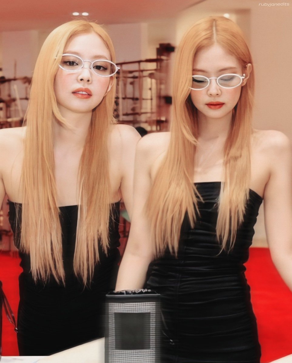 stunning ✨ #JENNIE #제니