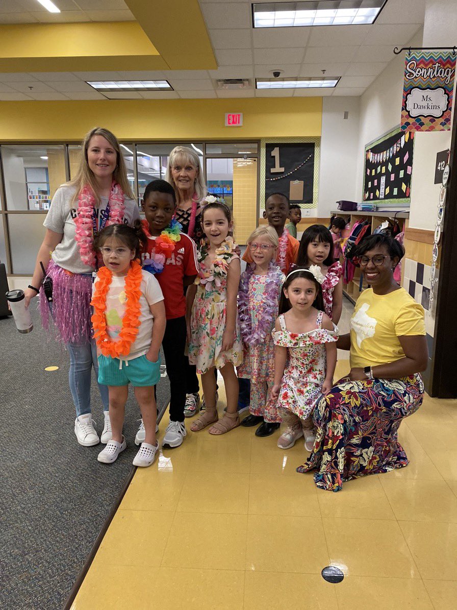 Ana Travis tweet media