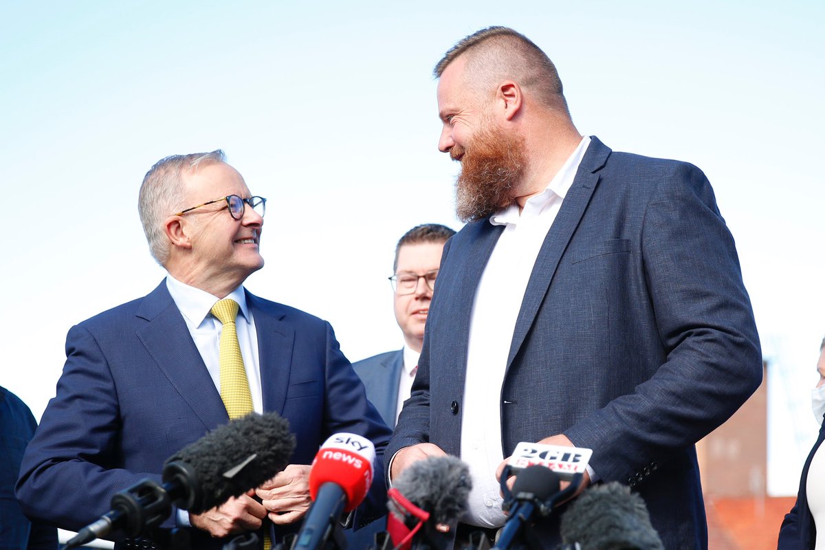 Matt Roberts tweet media