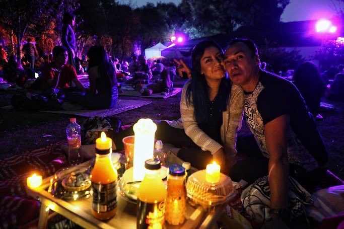 Claudiashein's tweet photo. ¡Buena noche! En estas vacaciones l@s jovenes se apropian del espacio público en el Bosque de Chapultepec. Los siguientes picnics nocturnos son este jueves 14 y sábado 16 de abril. https://t.co/VOcpyxyCru
