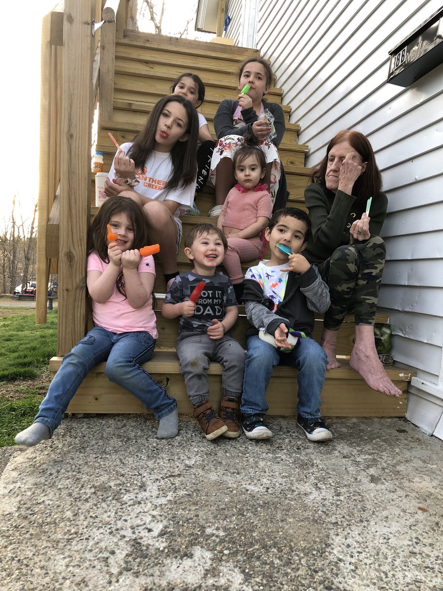 Courtney_Rafter's tweet photo. What’s better than a bunch of cousins eating popsicles on a beautiful spring day? #stoopkids https://t.co/yJx0ZC5Tnc