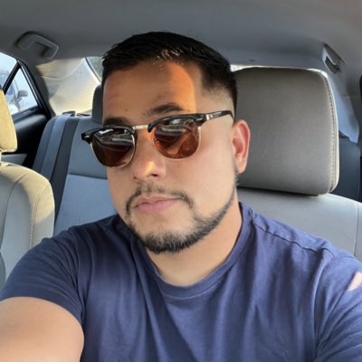 alejo_266's tweet photo. #NuevaFotoDePerfil https://t.co/Iggo5nczMX