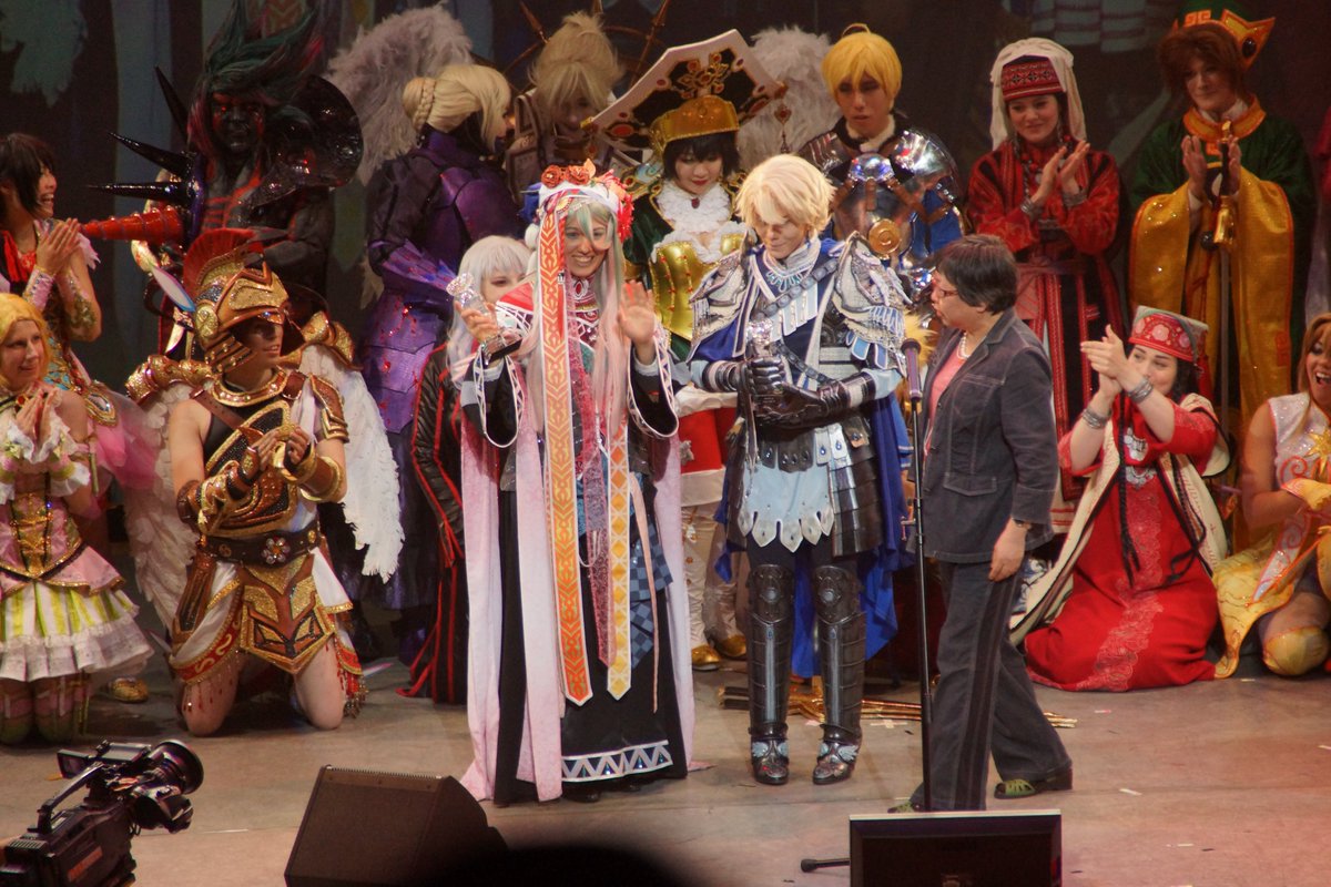 Mike_dagane's tweet image. 2016年コミックマーケットから安田かおる代表が、ゲスト審査員で参加　開催後の夏コミ・コミケット90に各国代表が公式表敬訪問(会場応対は、筆谷代表・安田代表)　#WCS2016 #コスサミの思い出