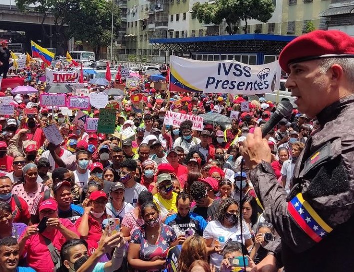 PsuvFF's tweet photo. Hombres y mujeres pertenecientes a la ZODI Táchira, celebraron los 13 años de creación de la Milicia Bolivariana, pueblo y Fuerza Armada en victoria. @PSUVTachira @Milicia_B1 @FreddyBernal #13ARevoluciona https://t.co/tFfUfZ3Ygu