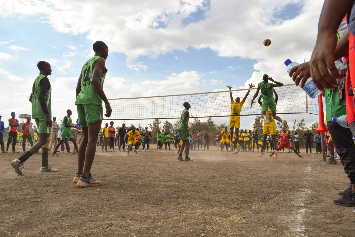 KYISA_Kenya's tweet photo. #KYISA2022 DAY 2: Volleyball
Men
Pool A
Kajiado 0:3 Transnzoia 
(24-26,23-25,23-25)
Transnzoia 3:2 Kakamega
(19-25,25-19,25-23,23-25,15-11)
Pool B
Nyandarua 3:1 Nakuru
(21-25,25-22,26-24,26-24)
Nakuru 1:3 Makueni
(15-25,25-23,20-25,18-25) https://t.co/AdBwQBi9fE