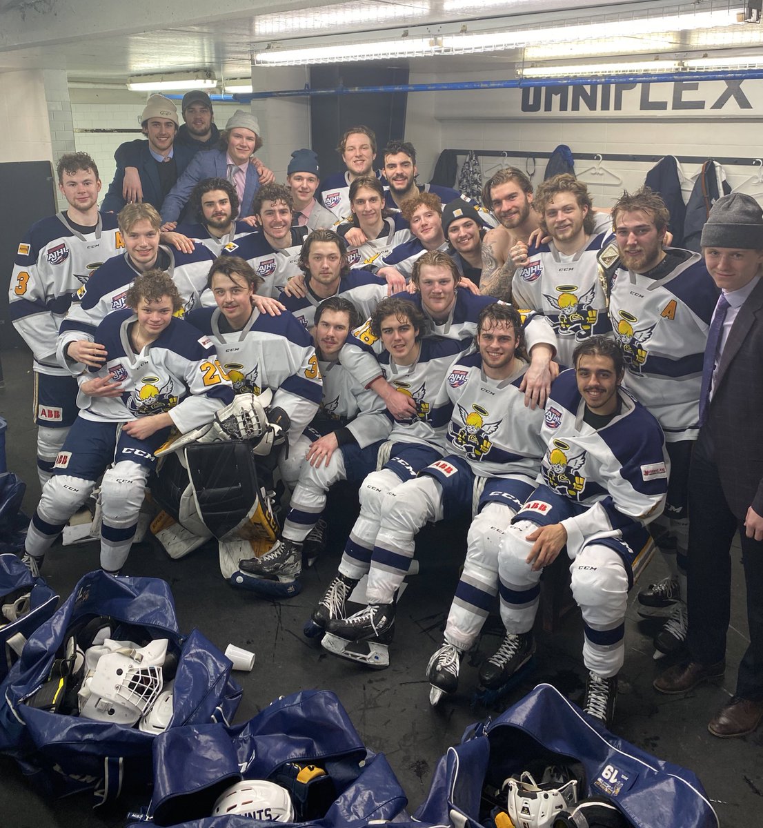 And still… Your Kings of the North!

The Saints are off to the AJHL finals for the 3rd straight and 10th time in the last 12 seasons!

#AJHL | #Mission6