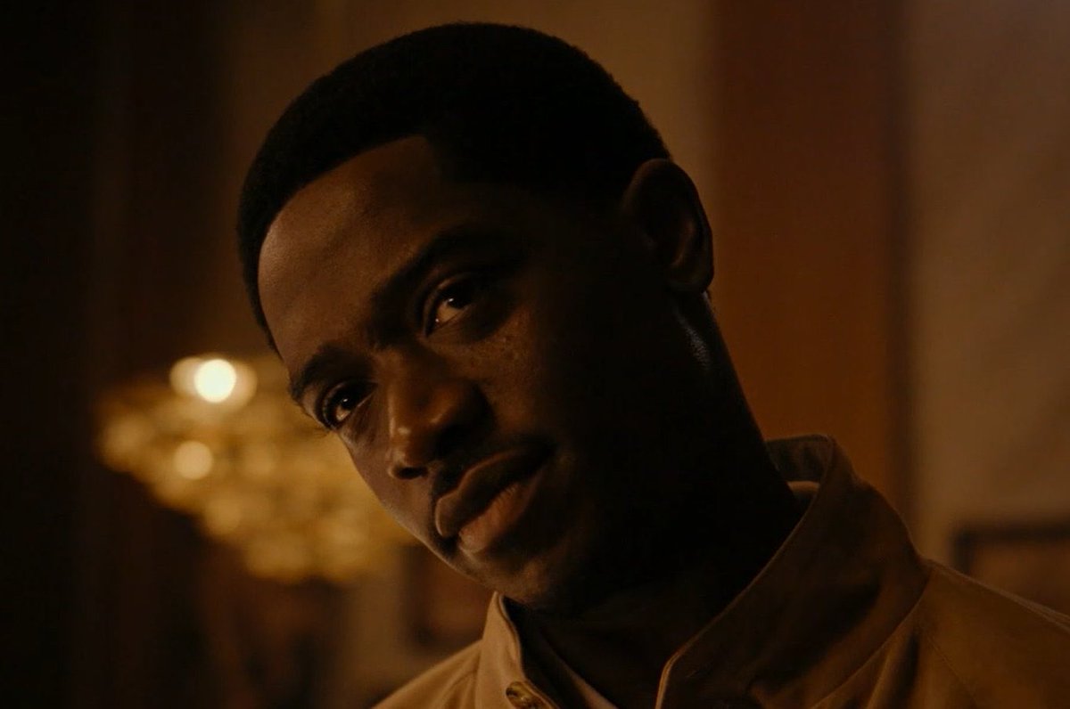 kachellep_'s tweet image. “You wanted to be out in front, good luck” — best episode this season! #SnowfallFX