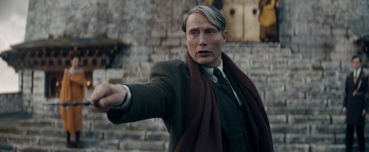 laura_geek28's tweet photo. A Mads Mikklesen le di mi confianza y fue la mejor decisión que tomé

Es magnífico, lo odias por odiar a los Muggles,por querer ser superior y la química con Jude Law se sale de la pantalla, pedía a gritos un beso de  Dumbledore y Grindelwald
#FantasticBeasts
#SecretsOfDumbledore https://t.co/ftvx0Z1I9z