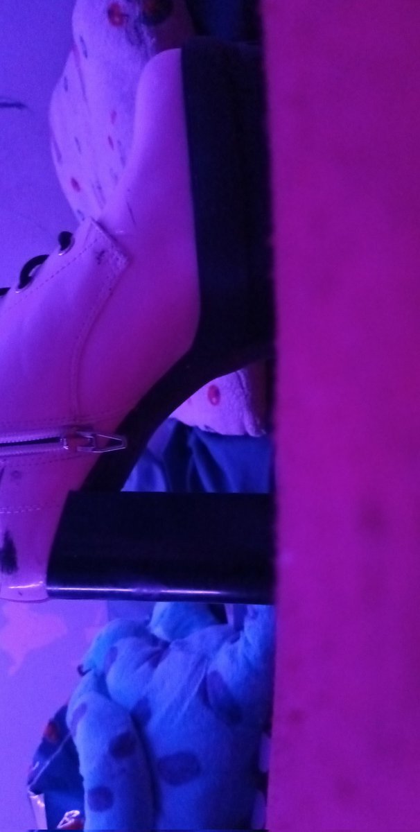 Goddess_Ashe_'s tweet image. Yeah yeah it smells, whatever. Stop your whining and get in the boot &amp;gt;:(
#sizerwitter #giant #giantess