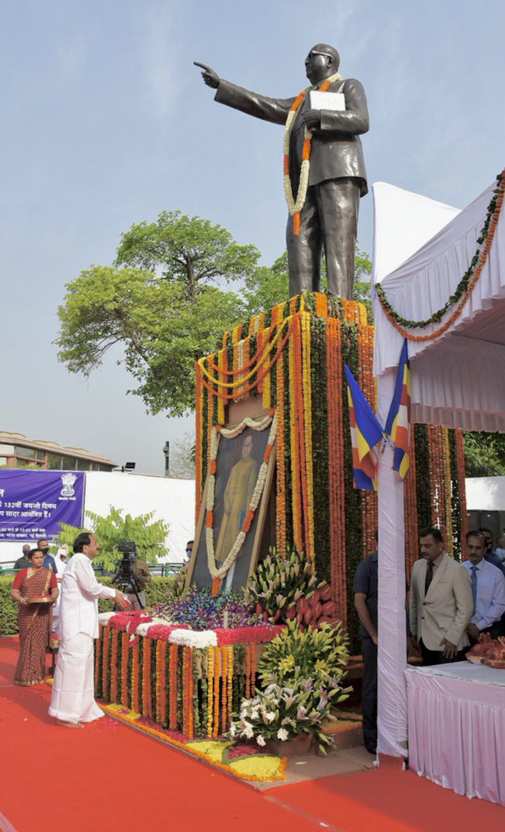 VPIndia's tweet photo. The Vice President, Shri M. Venkaiah Naidu paying floral tributes to Babasaheb Dr. Bhimrao Ambedkar on his Jayanti at Parliament House lawns, in New Delhi today. #AmbedkarJayanti https://t.co/2VZQtyFU0I