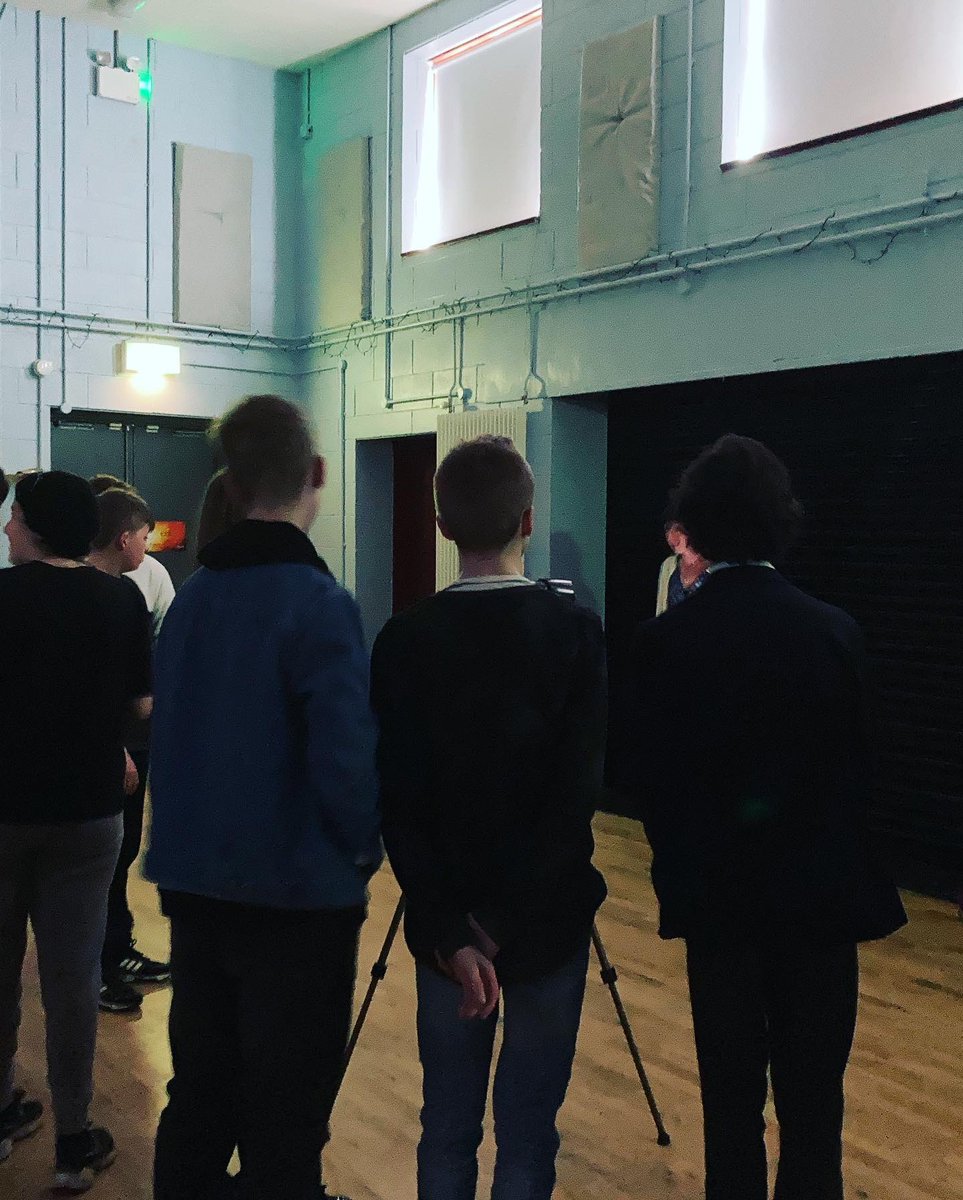 YouthWorkatCT's tweet photo. 🏘️Community of Homes- Wednesday 14th of April🏘️
Last night we did some light graffiti with artist Sinead Crumlish using a slow shutter speed on the camera and the torches on our phones to create art pieces!

 #churchestrust #derry #londonderry #graffiti #art #lightgraffiti https://t.co/J6e3Y1QWSJ