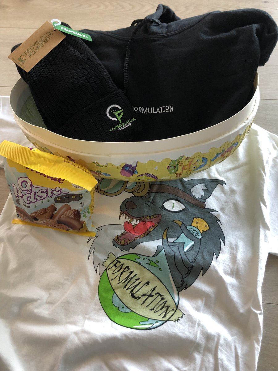 FormulationGG's tweet photo. 🗻🐣It’s easter here in Norway, and what better way to celebrate then having a giveaway of the soon to be released spring-collection?

 🎁 1x Hoodie, beanie, t-shirt, norwegian brown cheese and a IOS/Google 25Euro giftcard!

- Just follow us and RT this post! https://t.co/EihHxmNvNT