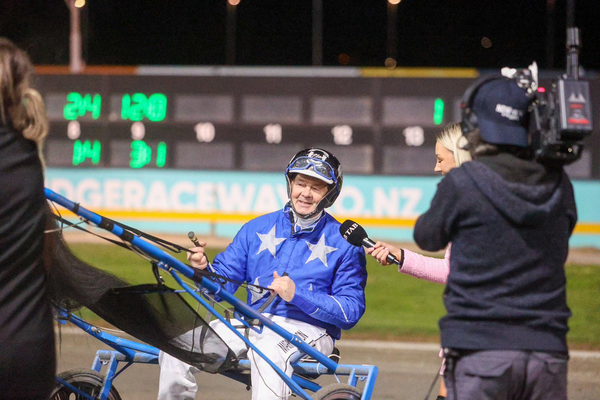 AllStarsRacing_'s tweet photo. They did it! 

SELF ASSURED takes out the inaugural running of #TheRacebyGrins for @SENZ_Radio and @FeissJean 

What a race - what a horse. 

Well done @cambridgeracewy

Bring on 2023 💥 https://t.co/HiBCHojCIs