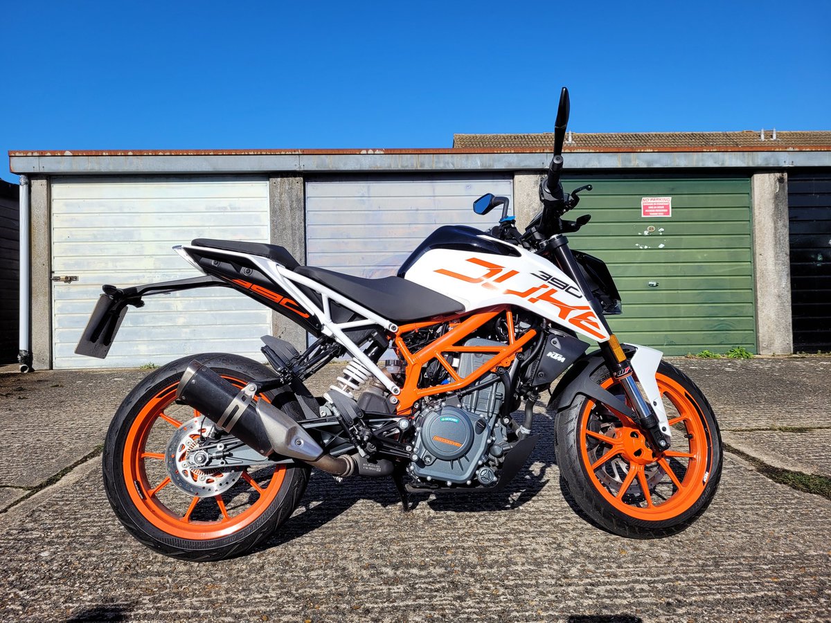 Whippet22's tweet photo. @dyson_david my little 390 Duke. https://t.co/3yyHtgcVly