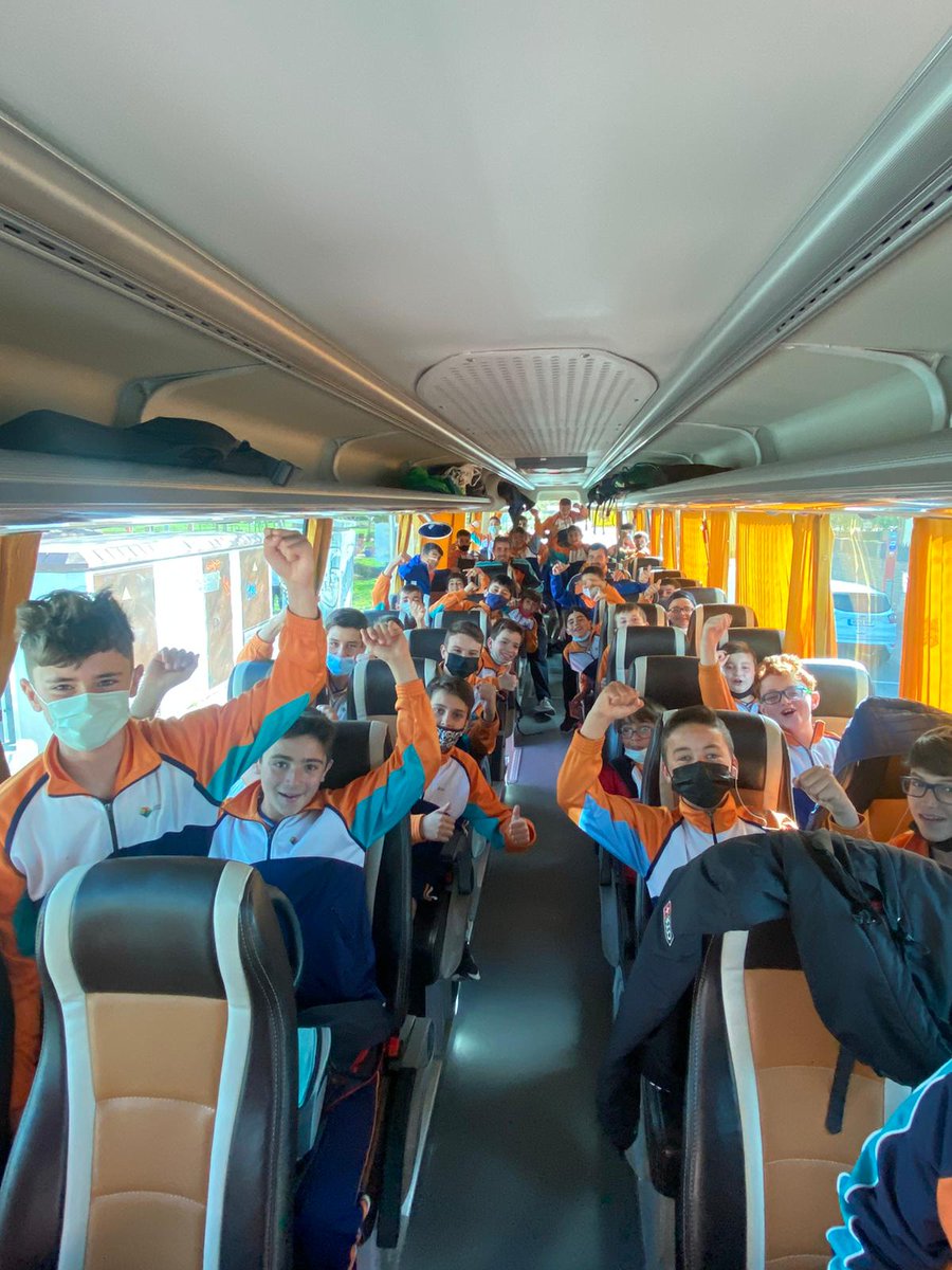 GSDcdeportivo's tweet photo. Ya están en camino los equipos de fútbol @gredossandiego para participar en la Villarreal Yellow Cup. https://t.co/90LmfOfo7A
