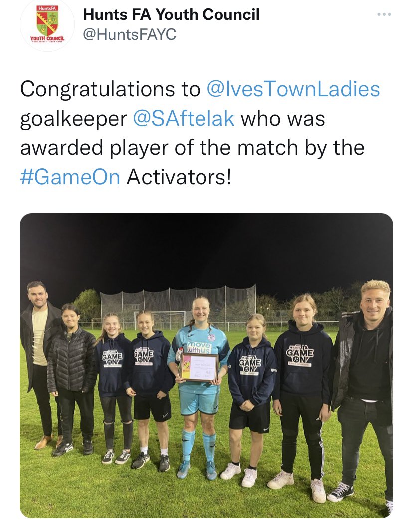 BBGREEN357's tweet photo. When your team can smile after losing, you know your winning! 🖤🤍
These @IvesTownLadies put in a superb shift last night &amp; showed how they can play good football.
Gutted to have lost with a goal in the 91st minute but well done to @CambridgeUtdWFC for your win, cracking match! https://t.co/xpddJ60YwJ