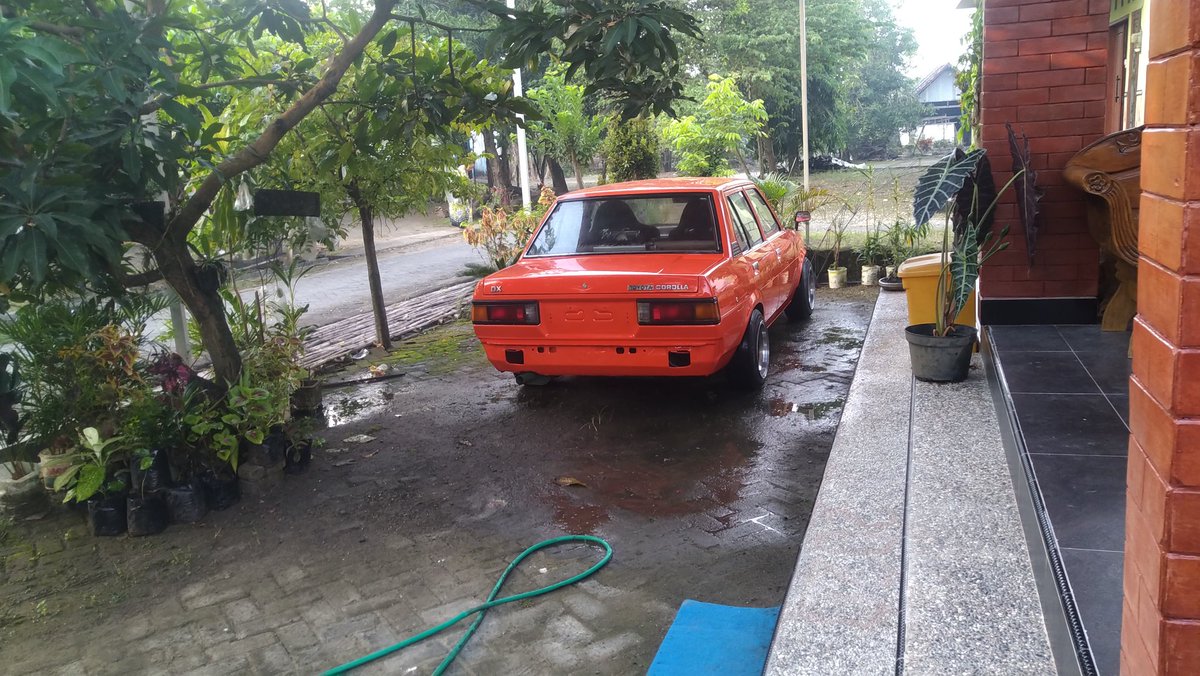 wahyulemoe's tweet photo. pokok e alhamdullilah..
#corolladx
#bcoret
#sri2022 https://t.co/VUT8cVghQC