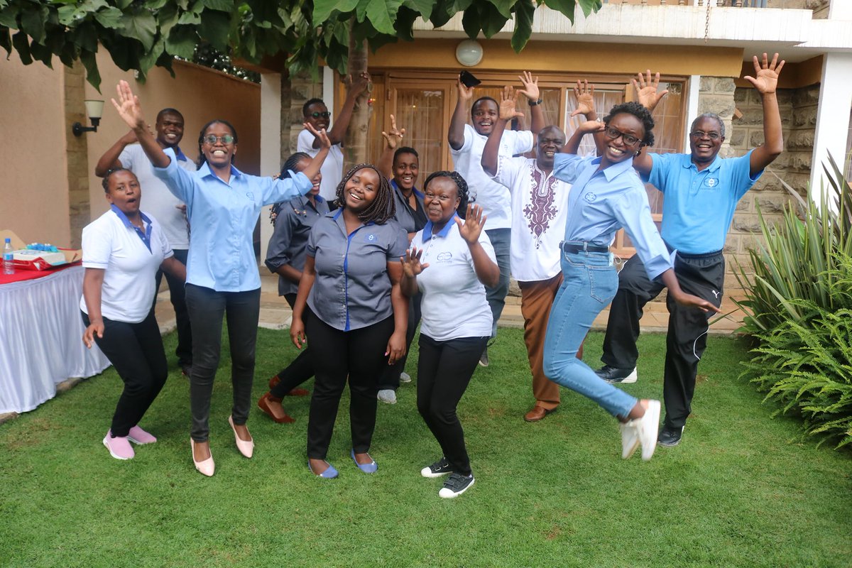 Eenovators's tweet image. #IssaThrowback
As we take the Easter holiday remember to have it colorful and bright. Spread the love of Easter to colleagues, friends and family.