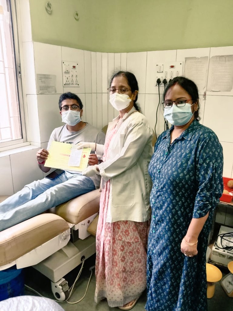raja_malpani's tweet photo. @narendramodi @MamataOfficial @ravishndtv @indiacares_2020 on dis auspicious day of AMBEDKAR JAYANTI &amp; MAHAVIR JAYANTI, I donated blood @SSKM HOSPITAL, KOLKATA for d 9th tym to mark my respect to humanity and as a pay back to society https://t.co/BeC0SREmND