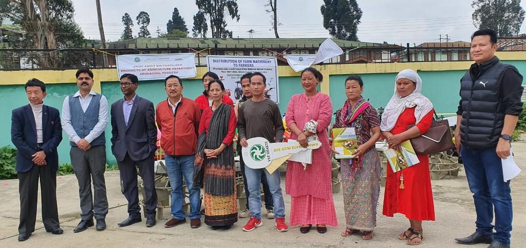 MyGovArunachal's tweet photo. Under the #AMKY, several farm machineries like Power Tiller, Rotary Tiller etc. were distributed to the selected beneficiaries by the @Lower_Subansiri. Gracing the event DC Smti Somcha Lowang urged the beneficiaries to make every effort to utilise the schemes properly. https://t.co/8VzOlbT5RW