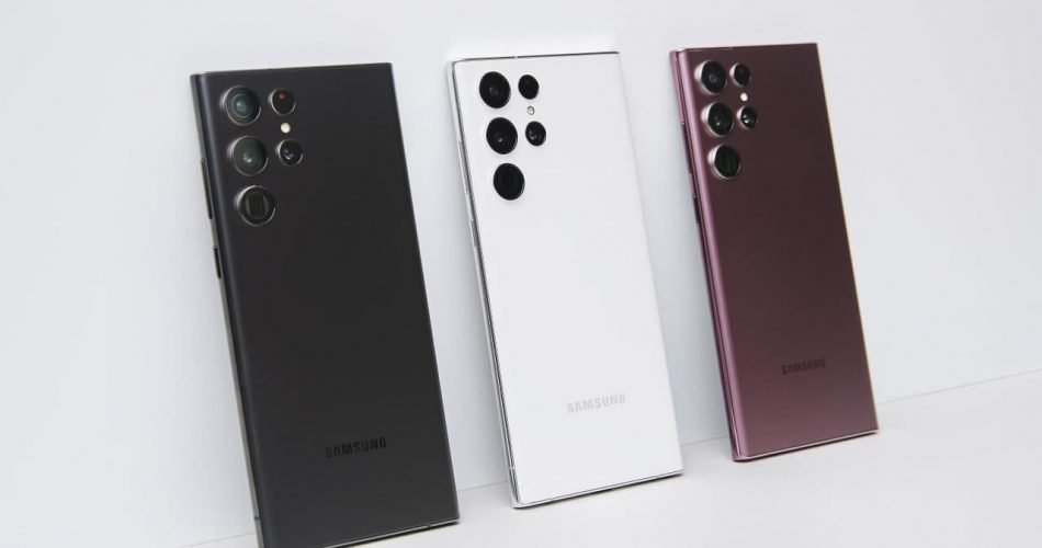 Android_Stories's tweet photo. [US] Verizon Samsung Galaxy S22 receives April 2022 security update
https://t.co/m4OnlagpkW https://t.co/yUF99kZsHs