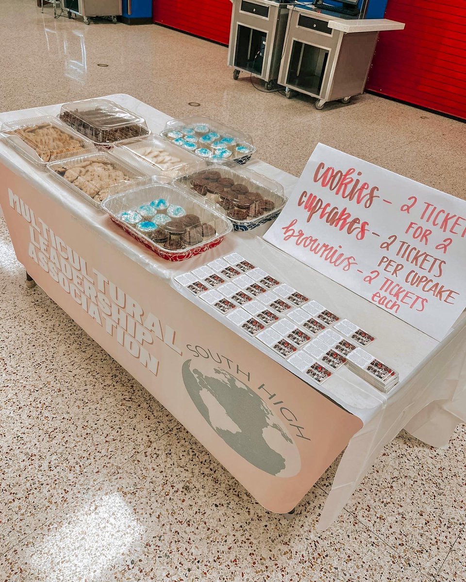 shsMCLA's tweet photo. We had a blast at the South High Showcase! Thank you to all who supported our booth!

Special thank you to @moni_s_sosa for baking these delicious goodies!💞 https://t.co/qMW1jFraLt