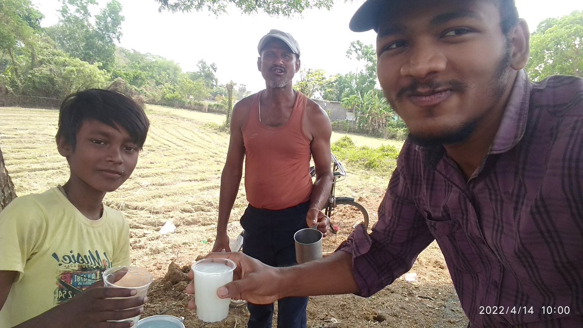 bibhu_108's tweet photo. Maha Vishuba Sankranti is the traditional New Year day of Orrisa. As per the Odia tradition, it is also the birthday of Hanuman, the second day of Chaitra Navratri, the first day of the festival We arrange a #coollemon water distribution camp on the road side for thirsty people. https://t.co/w4DeleCmtM