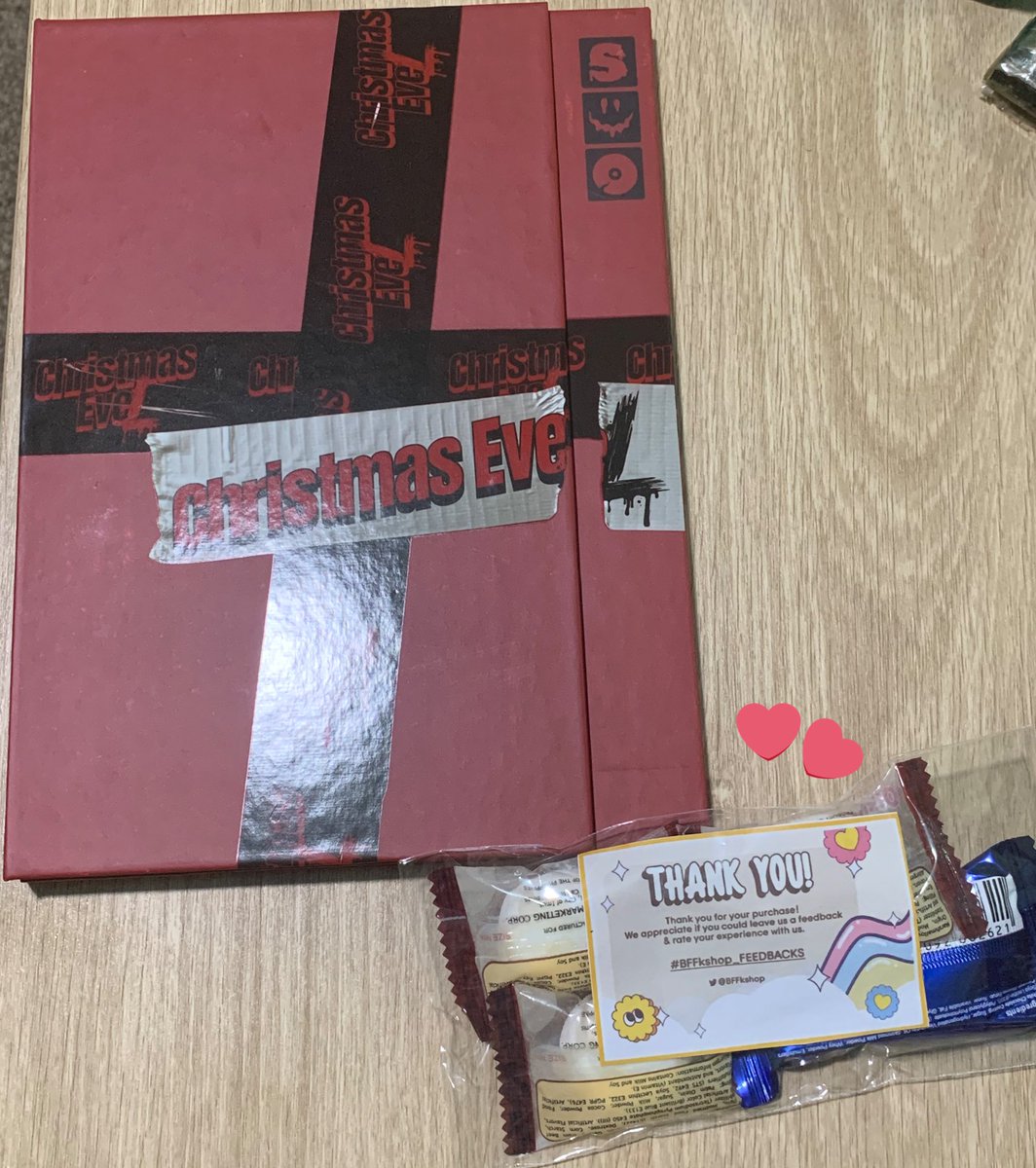 niqueioe's tweet photo. 💌 . . . #honeymaiI #BFFkshop_FEEDBACKS

@BFFkshop hello pi! christmas evel finally came home ^____^ happy because of the parcel and may ambag na me sa hashtag!! thank you so much for packing it well~ def recommend this shop :] tysm to the admins as well and stay safe always <3 https://t.co/JLhenwn2HJ