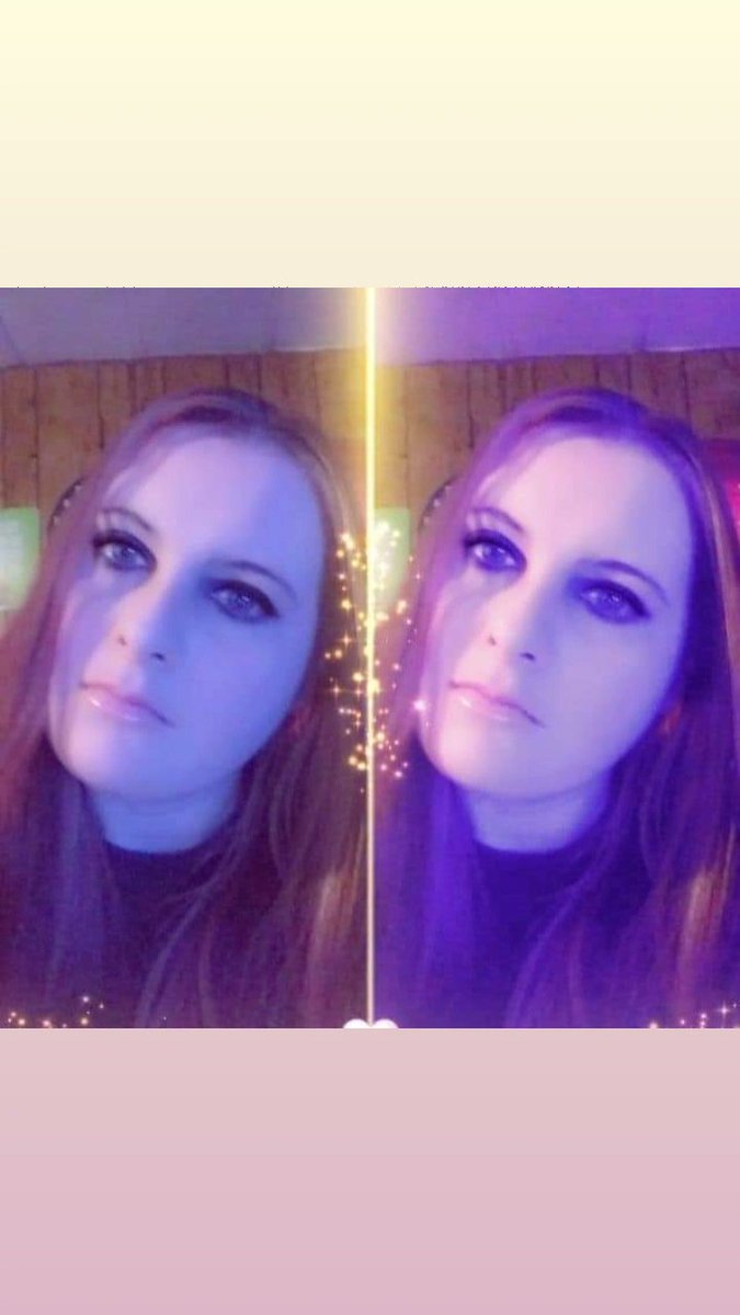 TinaWilcher4's tweet image. I was so bored at home I just take a picture of myself 😉 lol