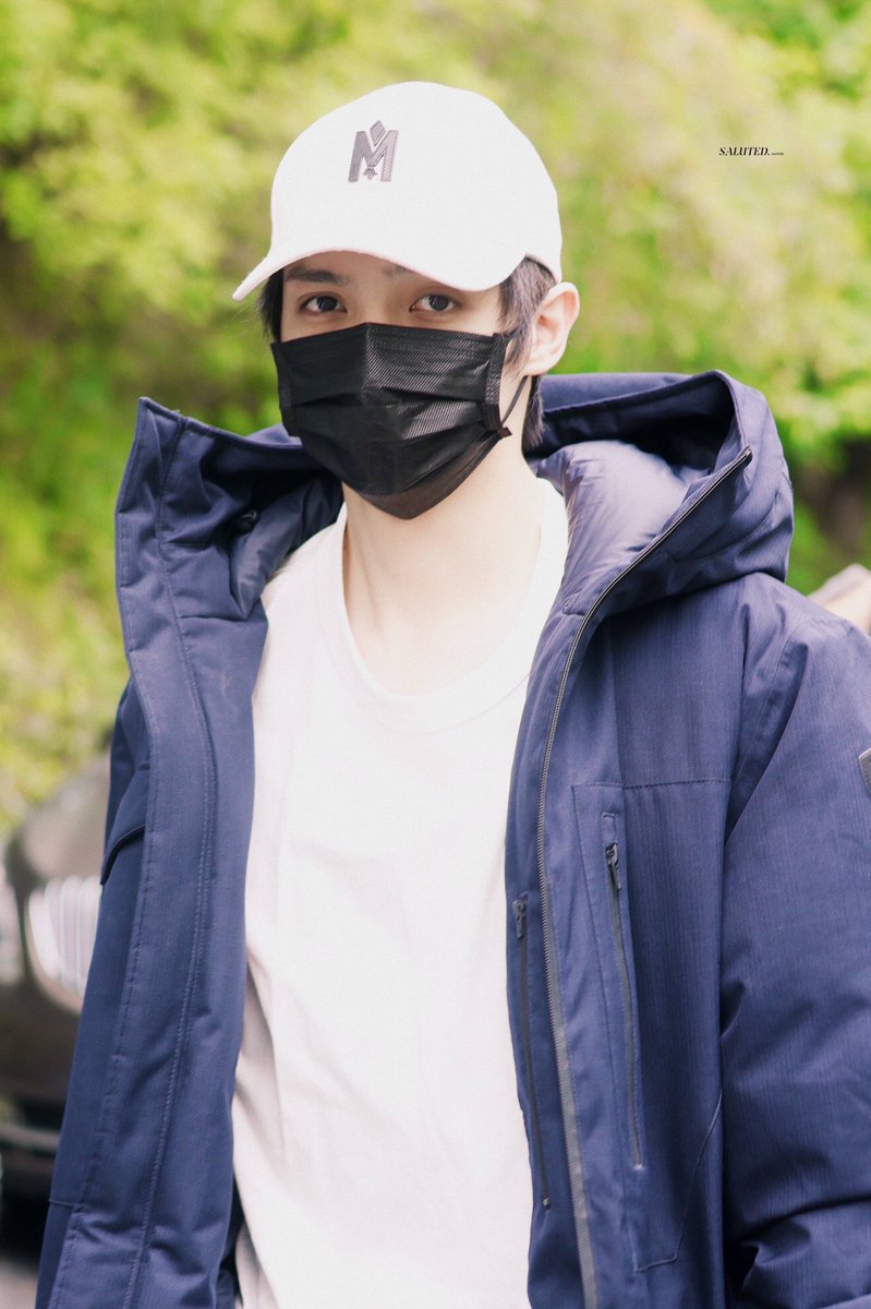 220414 | 📸 Go to work

(credit : SALUTED316·罗一舟)

📣❌ขอความร่วมมือ งดแชร์รูปหรือคลิปในกองซีรีย์❌💚

#IXFORM
#หลัวอีโจว
#LuoYizhou
#罗一舟