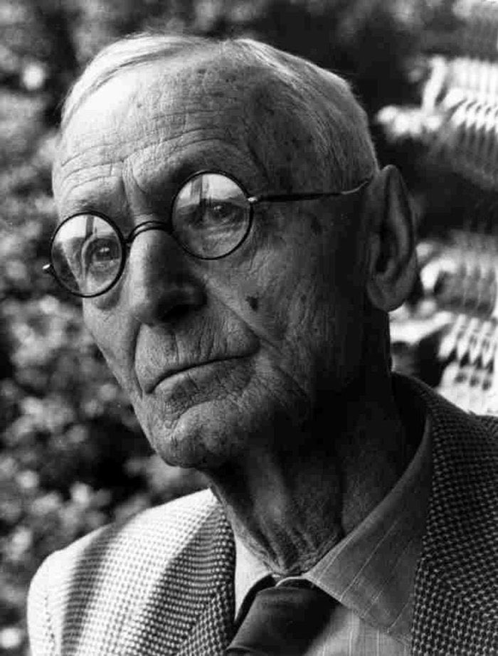 banafshehE's tweet photo. #realtalk #iconnect #hermannhesse 

“My story is not a pleasant one; it is neither sweet nor harmonious, as invented stories are; it has the taste of nonsense and chaos, of madness and dreams-like the lives of all men who stop deceiving themselves.” https://t.co/h0qUtstqpt