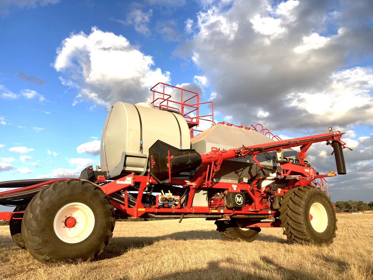 Another trip to Williams, Western Australia for another Morris ICT start up. This time it’s a 9445 Tow Behind with 7000L liquid. ⁦<a href="/Morris_Seeding/">Morris Equipment</a>⁩ ⁦<a href="/Morris_Aus/">Morris Australia</a>⁩ ⁦<a href="/LQSystems/">Liquid Systems (SA)</a>⁩