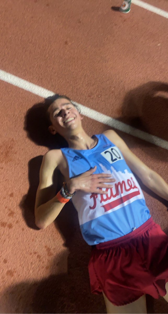 CoachAshLucas's tweet photo. 🚨 SCHOOL RECORD ALERT! 🚨
Carlos runs 29:45 to break the 10k School Record that’s stood since 1981…by 18 seconds! #ItsUIC https://t.co/WggGEacVkC