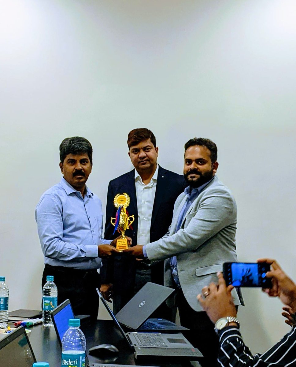 rockingdeb's tweet photo. Success is not final; failure is not fatal: It is the courage to continue that counts."
Receiving award from an Inspiration of many of us #wedtech person Mr @Murugavel Janakiraman - Thank you so much sir @matrimony @sreerenjr
@Wedding_Bazaar https://t.co/jENgEzg4ck
