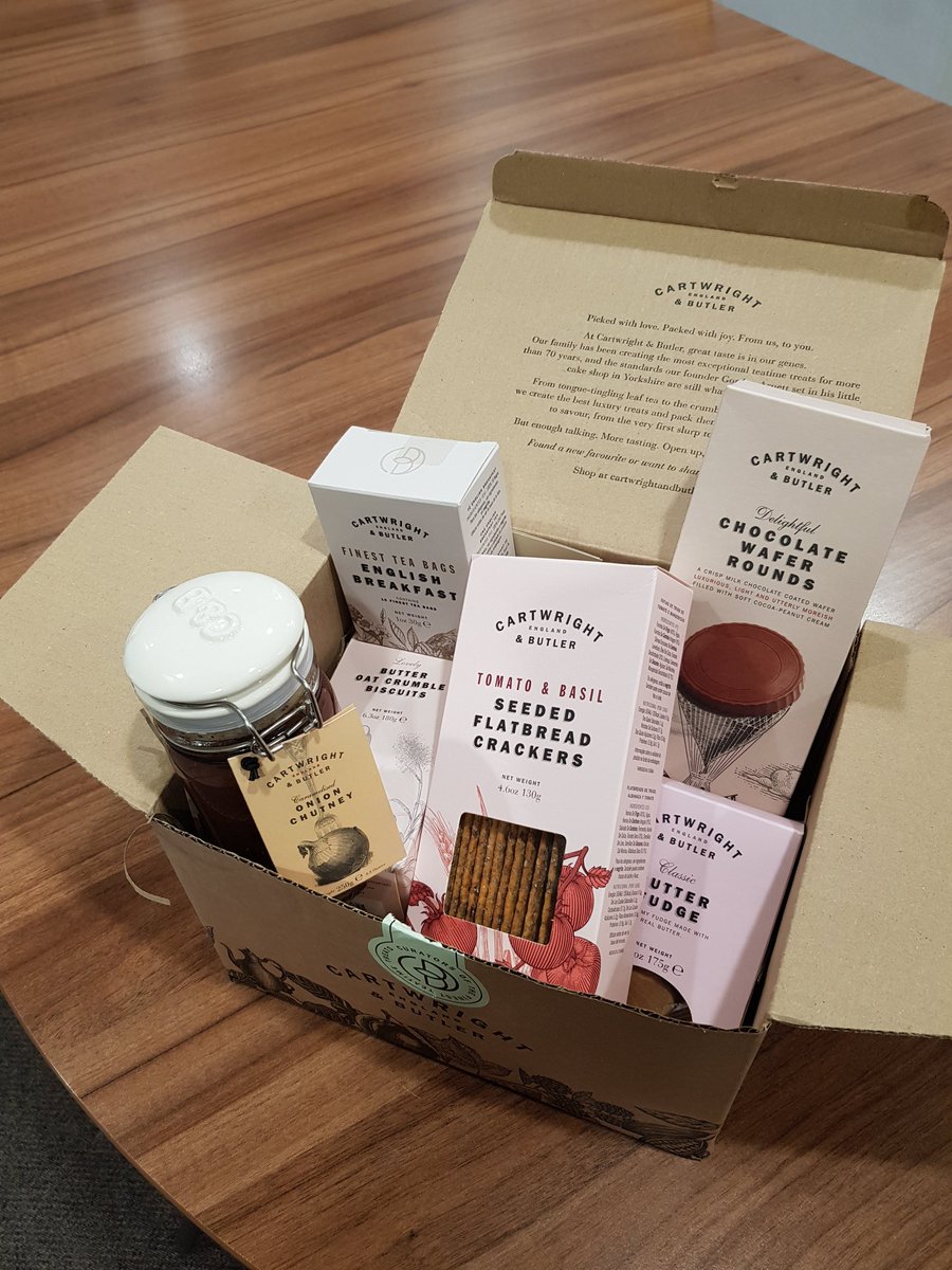 JacquiH077's tweet photo. Stafford suite - Every Circle employee received this lovely Easter gift. Thank you so much from team Stafford 👍🌟👍🌟👍🌟👍 https://t.co/pjZ2zz8hBP