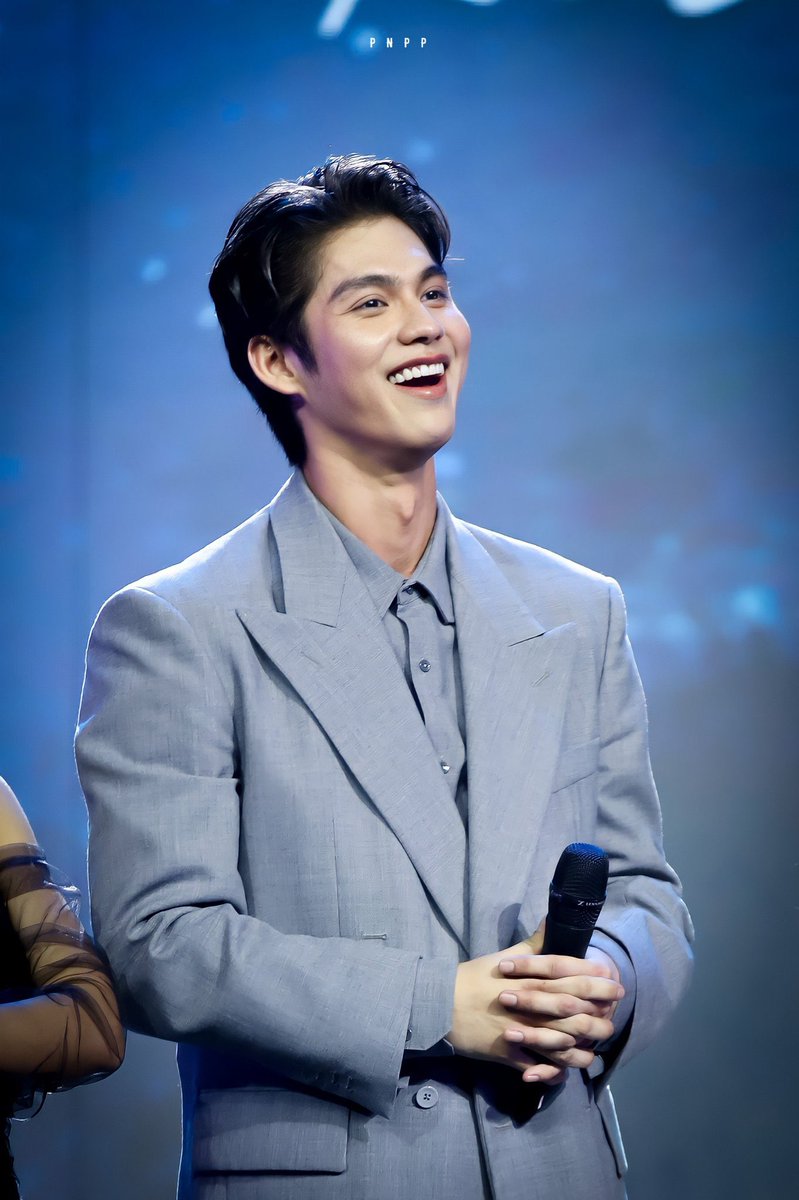 BBrightSkySky's tweet photo. 𝐁𝐫𝐢𝐠𝐡𝐭 𝐕𝐚𝐜𝐡𝐢𝐫𝐚𝐰𝐢𝐭
Congratulations 
BBRIGHTVC 14M Followers 

รีจนติดลิมิตสุดท้ายซีโร่
แง๊ๆๆๆเวบสุ่มไม่รักฉ้านนนน

#bbrightvc 
@bbrightvc 
#14MBeBrightsForBright https://t.co/ByCyKWIJ1F