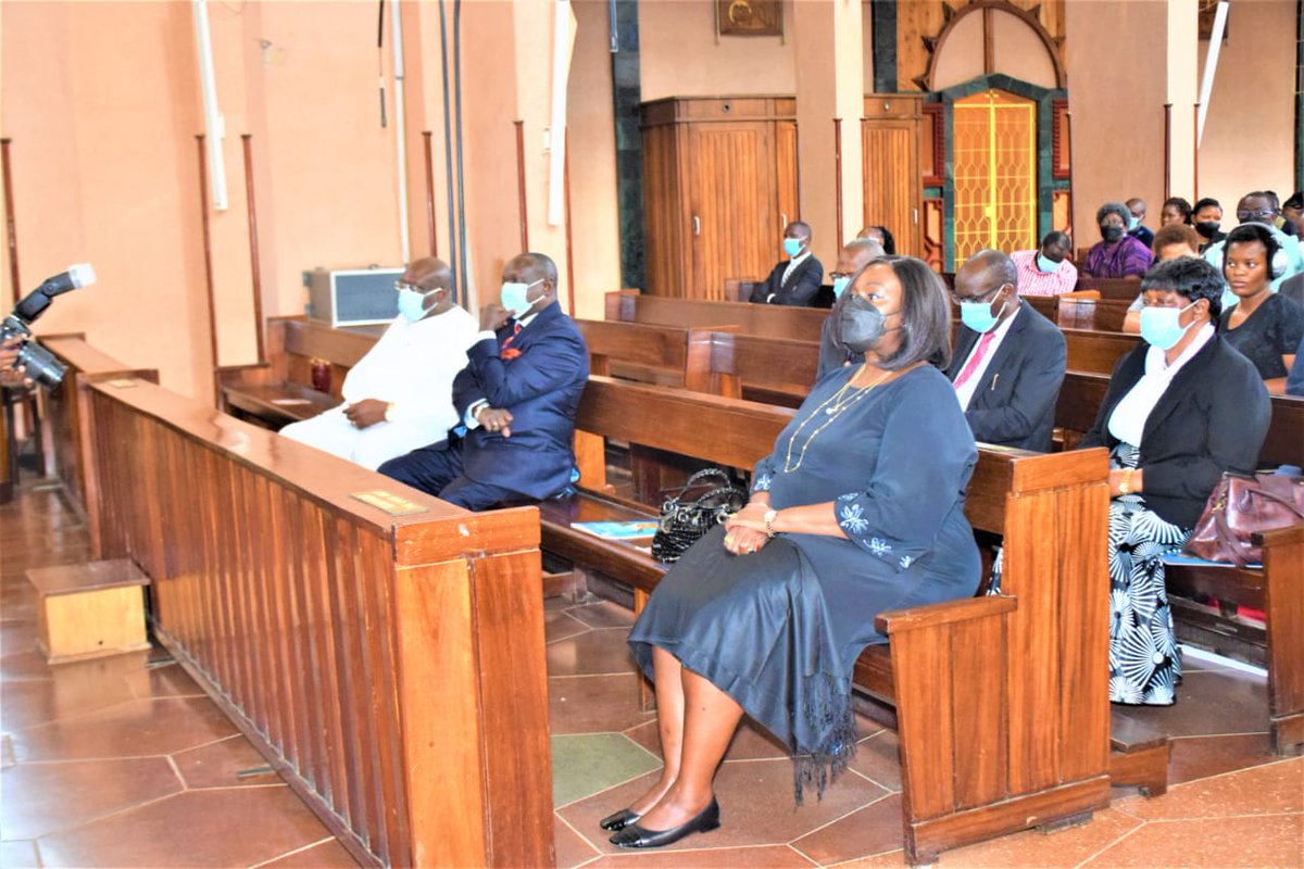 ForeignOfficeKE's tweet photo. 1/ CS Amb Raychelle Omamo led the Ministry in biding farewell to the Late Amb. Patrick Paddy Odero Ahenda who diligently served the country in various capacities including as MP for Kasipul Kabondo and as Kenya's Ambassador to Qatar from Feb 2019 until his demise on 4th Apr 2022 https://t.co/fYyTYs9MhB