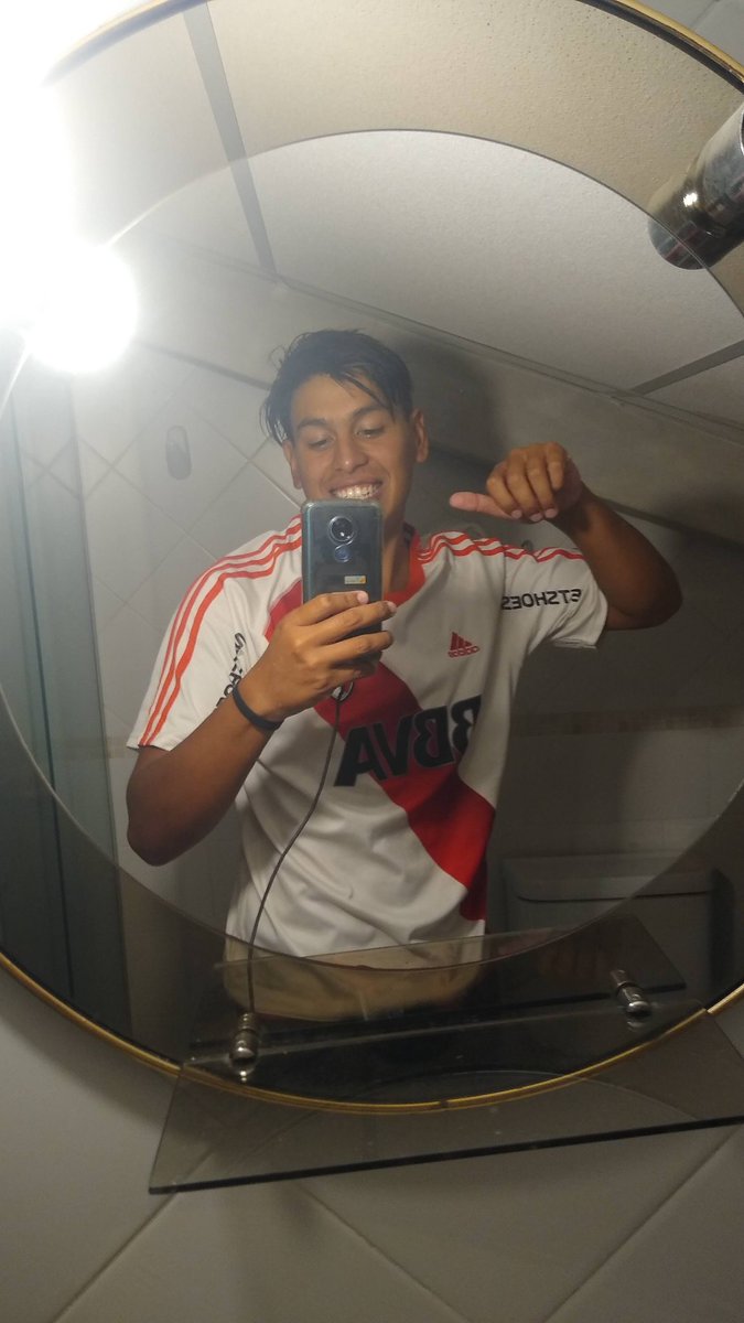 Nicolas Sebastian Garcia (@nickonsg) on Twitter photo 