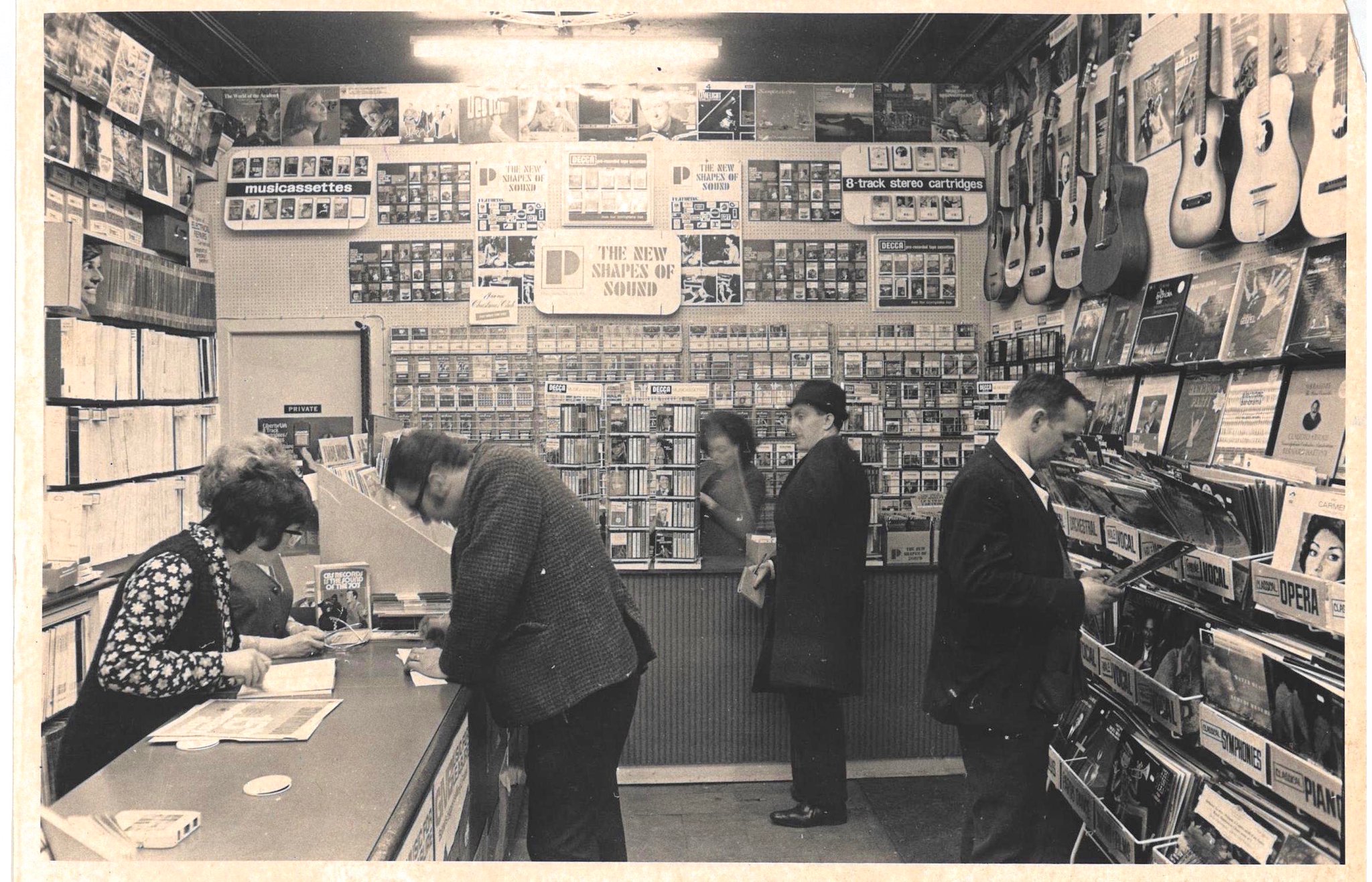 PictureThis Scotland on Twitter "Gloria's Record Bar, 234236