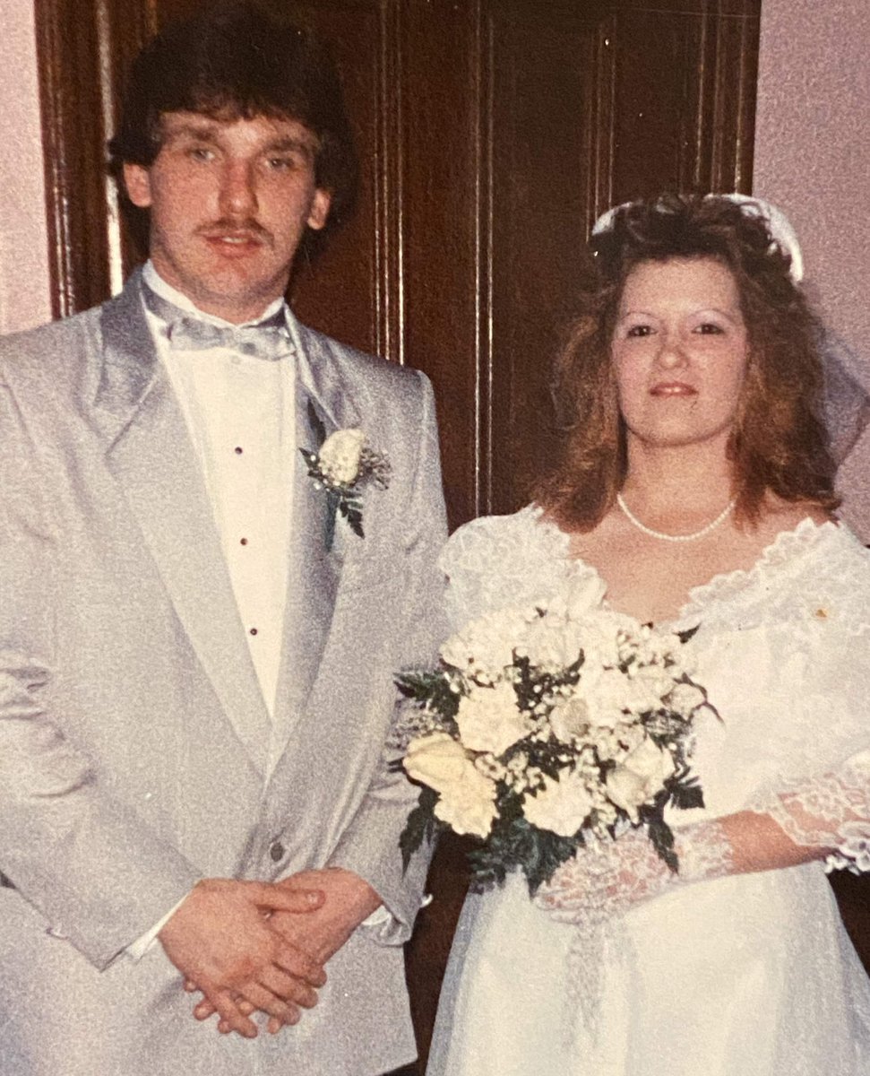 MLiczbinski's tweet photo. Today We Would Have Been Married 32 Years. Love You. Miss You. 💙😰 https://t.co/9NGvTmFiTY