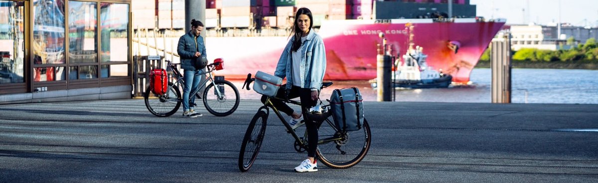 Cityclecom's tweet photo. Ortlieb fête ses 40 ans avec une collection spéciale sur Citycle - https://t.co/rG07PXfZTE #citycle #blogvelo #velo #cyclosphere #twittcyclos https://t.co/TI6yfR9yjX